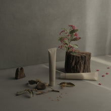 画像をギャラリービューアに読み込む, N°2 OSMANTHUS フレグランス ハンドクリーム|suuw.(スゥドット)