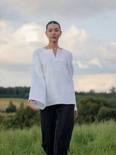 画像をギャラリービューアに読み込む, 刺繡入りブラウス (ヴィシヴァンカ)|Ukrainian Embroidery Wear ”Mavka”(ウクライナシシュウノアパレル マウカ)