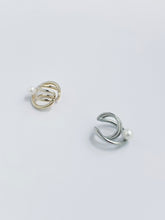 画像をギャラリービューアに読み込む, トリプルラインパールイヤーカフ|Kaava HELMI(カーヴァヘルミ)