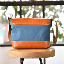 画像をギャラリービューアに読み込む, MUDITA HILL|岡喜近江牛レザーと高島帆布で作った よこショルダーバッグ Sサイズ 【びわ湖ブルー・ブライトキャメル】|Cogocoro(コゴコロ)