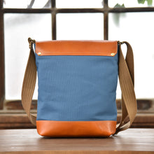 画像をギャラリービューアに読み込む, MUDITA HILL|岡喜近江牛レザーと高島帆布で作った たてショルダーバッグ Mサイズ 【びわ湖ブルー・ブライトキャメル】|Cogocoro(コゴコロ)