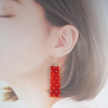 画像をギャラリービューアに読み込む, ドット柄のビーズフリンジピアス/イヤリング|Ahki Beadwork(アーキービーズワーク)