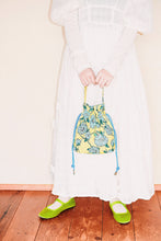 画像をギャラリービューアに読み込む, bucket drawstring bag<Ranunculus>|Cherry on top(チェリーオントップ)