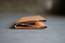 画像をギャラリービューアに読み込む, 余白を愉しむ長財布※小銭入れ付タイプ〈LOCUS-LWC〉|Has(ハズ)