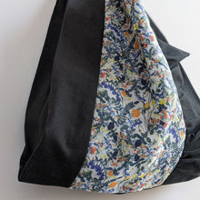 画像をギャラリービューアに読み込む, オーガンジーが可愛い手持ちタイプのアシメフリルバッグ|takutomo(タクトモ)