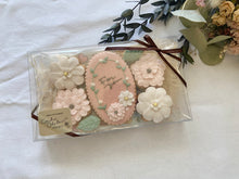 画像をギャラリービューアに読み込む, フラワーアイシングクッキーギフト(くすみピンク)|studio chaleur +(スタジオシャルール)