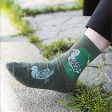 画像をギャラリービューアに読み込む, 泳ぐカモメ ソックス|aosansyo(アオサンショウ)