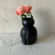 画像をギャラリービューアに読み込む, 黒猫花瓶|とうげい hanaga(トウゲイ ハナガ)