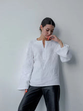 画像をギャラリービューアに読み込む, 刺繡入りブラウス (ヴィシヴァンカ)|Ukrainian Embroidery Wear ”Mavka”(ウクライナシシュウノアパレル マウカ)