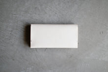 画像をギャラリービューアに読み込む, 余白を愉しむ長財布※小銭入れ付タイプ〈LOCUS-LWC〉|Has(ハズ)