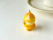 画像をギャラリービューアに読み込む, 祈る猫さん~黄トラ~|手ノヒラ堂(テノヒラドウ)