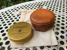 画像をギャラリービューアに読み込む, FARADAYホホバ蜜蝋バーム30g 革ケース付き|FARADAY KAMAKURA(ファラディ カマクラ)