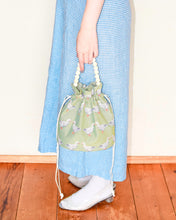 画像をギャラリービューアに読み込む, bucket drawstring bag <duck in the garden>|Cherry on top(チェリーオントップ)