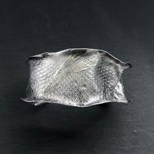 画像をギャラリービューアに読み込む, PROTECT YOU. SMOOTH SNAKESKIN BANGLE/SV925(51)|Truph.BIJOUX(トリュフビジュー)
