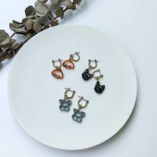 画像をギャラリービューアに読み込む, 【期間限定】 ドッグアイコン ピアス|gram(グラム)