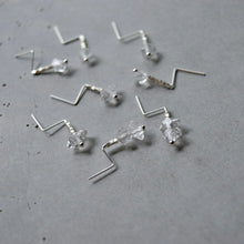 画像をギャラリービューアに読み込む, 2粒ハーキマーダイヤモンドとカレンシルバーのキャッチのいらないピアス|YEAH.JAPAN(イエアジャパン)