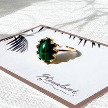 画像をギャラリービューアに読み込む, 金属アレルギー対応『魔除の石』マラカイト・クラウンリング / 錆びない素材|Hiwalani(ヒワラニ)