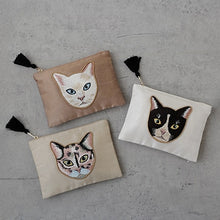 画像をギャラリービューアに読み込む, キャット刺繍フラットポーチ 17×13cm|猫とイチオクノホシ(ネコトイチオクノホシ)