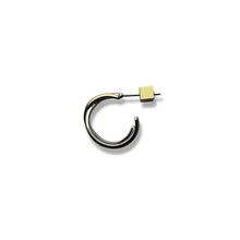 画像をギャラリービューアに読み込む, Crossed Layer Hoop pierce – Contrast Edition |Lyvi(ライヴィ)