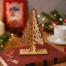 画像をギャラリービューアに読み込む, 香るツリー with KAORI LOGO|Ten&O Art+Craft(テンアンドオー アートクラフト)