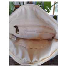 画像をギャラリービューアに読み込む, 天然素材のマクラメポーチ|MANGALA ARATI(マンガラ アーラティー)