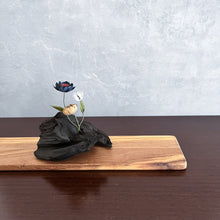 画像をギャラリービューアに読み込む, 炭オブジェ / 紺+白+ベージュ|櫂の炭(カイノスミ)