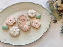 画像をギャラリービューアに読み込む, フラワーアイシングクッキーギフト(くすみピンク)|studio chaleur +(スタジオシャルール)