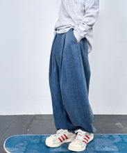 画像をギャラリービューアに読み込む, 【期間限定】タック ウォッシュデニム バレル パンツ|Nora Lily(ノラリリー)