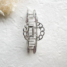 画像をギャラリービューアに読み込む, 小花のバンスクリップシルバー(大)|Apila(アピラ)