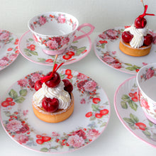 画像をギャラリービューアに読み込む, Strawberry Rose Plate – 甘くときめく苺とバラのティータイム|Blanche Neige By ちょこにゃん(ブランシュネージュバイチョコニャン)