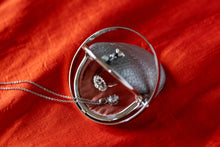 画像をギャラリービューアに読み込む, グローブポーチ|SAINT ange(セントアンジュ)