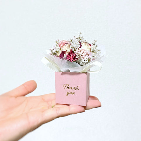 Lynn flowers ミニチュアBOXドライブーケ 【Mother’s Day】｜Lynn flowers（リン フラワーズ）
