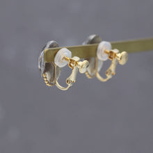 画像をギャラリービューアに読み込む, 美濃和紙のイヤリング/ピアス・オーバル|マッチュルーム