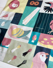 画像をギャラリービューアに読み込む, ハンカチ〈アキクサインコ〉|コトリヨガ