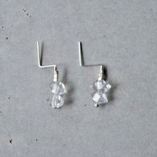 画像をギャラリービューアに読み込む, 2粒ハーキマーダイヤモンドとカレンシルバーのキャッチのいらないピアス|YEAH.JAPAN(イエアジャパン)