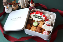 画像をギャラリービューアに読み込む, ねこのChristmasプレミアムクッキー缶|prunelle(プリュネル)