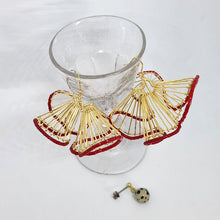 画像をギャラリービューアに読み込む, Gathered frill|neko(ネコ)