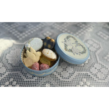 画像をギャラリービューアに読み込む, 刺繍のクッキー缶|Parlour CORAIL(パーラーコライユ)