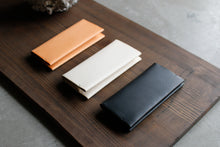 画像をギャラリービューアに読み込む, 余白を愉しむ長財布※小銭入れ付タイプ〈LOCUS-LWC〉|Has(ハズ)