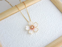 画像をギャラリービューアに読み込む, 一輪の桜ネックレス(白) SAKURA / Cherry blossom|Lab407(ラボヨンマルナナ)