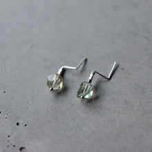 画像をギャラリービューアに読み込む, マルチカラートルマリンとカレンシルバーのキャッチのいらないピアス|YEAH.JAPAN(イエアジャパン)