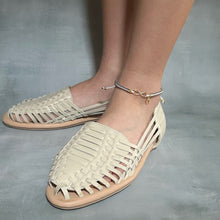 画像をギャラリービューアに読み込む, オリジナルワックスコードアンクレット インフィニティ×馬蹄 選べる3カラー|On Cloud Nine(オンクラウドナイン)