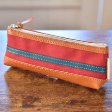 画像をギャラリービューアに読み込む, 革と高島帆布のペンケース|Cogocoro(コゴコロ)