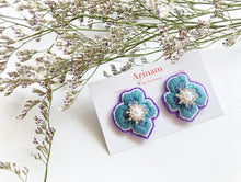 画像をギャラリービューアに読み込む, bon bon Delphinium【ピアス/イヤリング/刺繍/ネモフィラ/紫陽花/パープル/プチギフト/プレゼント】|Arinam(アリナム)