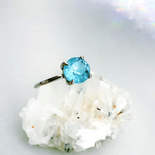 画像をギャラリービューアに読み込む, 色が変わる宝石リング キラナライト秘境「虹立ち」 ラウンド6mm SV925|atelier ShowKer(アトリエショーカー)