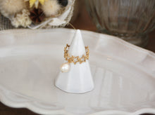 画像をギャラリービューアに読み込む, 「月の雫珠」国産あこや真珠バロックパール*サージカルステンレス・イヤーカフ片耳(1個)(スター)|ツバメ舎(ツバメシャ)