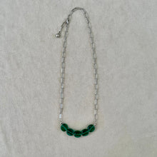画像をギャラリービューアに読み込む, 【ネックレス】ヴィンテージビーズが輝くグリーンの差し色ネックレス|ERIKOART(エリコアート)