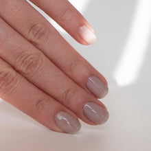 画像をギャラリービューアに読み込む, 17 MOUSE / 1948 NUANCE NAIL COLOR.|1948- COSMETICS FACTORY.(イチキューヨンハチコスメティクスファクトリー)