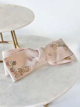 画像をギャラリービューアに読み込む, レースフラワー フランス刺繍 リボンバレッタ|SUNNY RIBBON(サニーリボン)