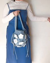 画像をギャラリービューアに読み込む, Rugby ball bag<Leather Flower motif>|Cherry on top(チェリーオントップ)